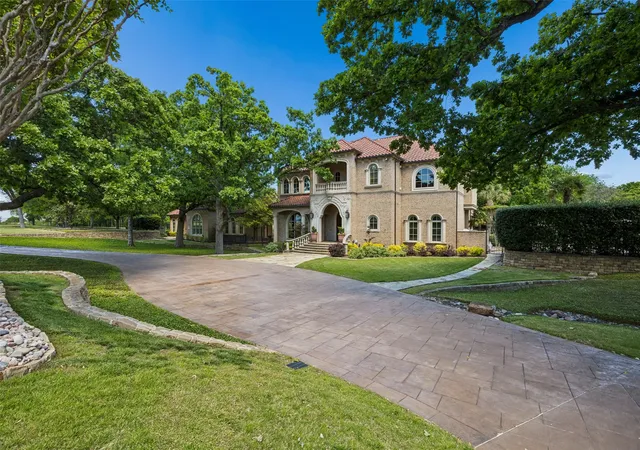 Photo 3 of Mansion for sale at 6416 Old Gate Rd, Plano, TX 75024 | MLS# 21246764 | Listing updated on 2026-09-09