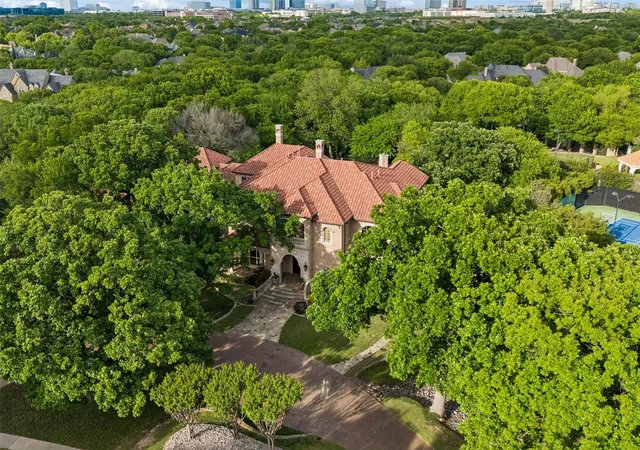 Photo 3 of Single family home for sale at 6416 Old Gate Rd, Plano, TX 75024 | MLS# 21246764 | Listing updated on 2026-09-09