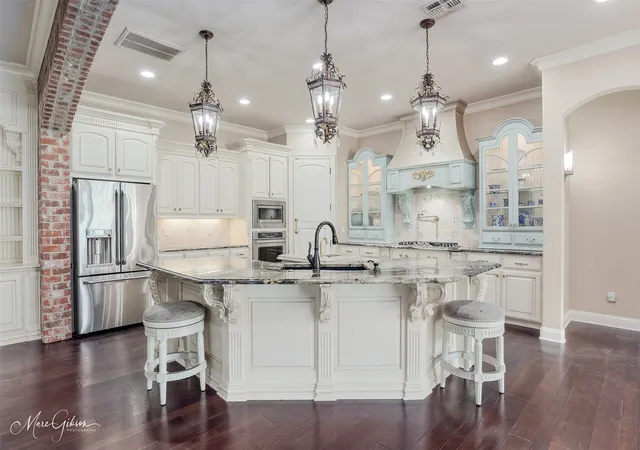 Photo 2 of Single family home for sale at 302 Bevly Lake Dr, Bossier City, LA 71111 | MLS# 21248887 | Listing updated on 2026-08-01