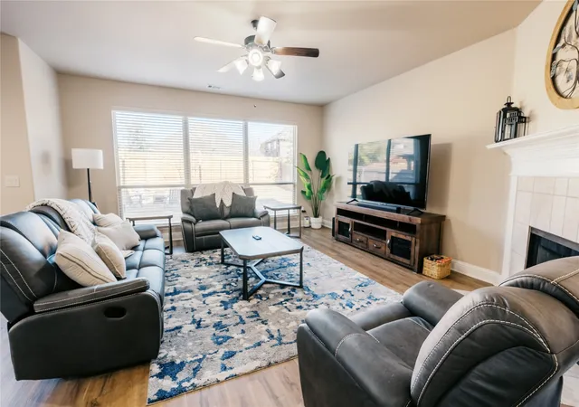 Photo 3 of Single family home for sale at 728 Chatsworth Dr, Anna, TX 75409 | MLS# 21242741 | Listing updated on 2026-09-06