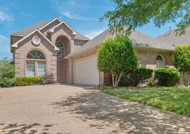 Photo 1 of Single family home for sale at 1709 Villa Ct, Corinth, TX 76210 | MLS# 21248417 | Listing updated on 2026-09-10