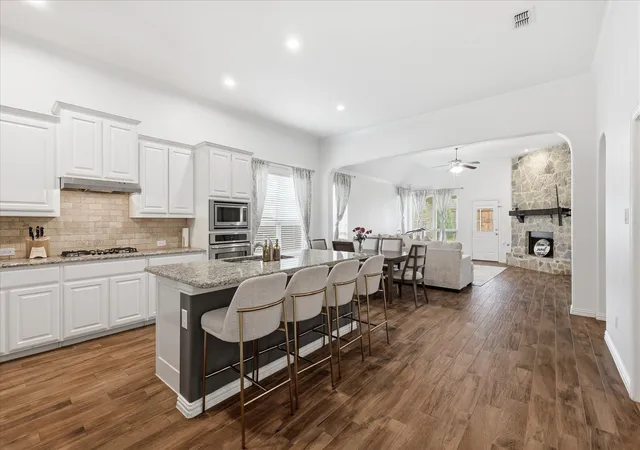 Photo 1 of Sale Pending at 215 Equestrian Rd, Lake Dallas, TX 75065 | MLS# 21248317 | Listing updated on 2026-09-29