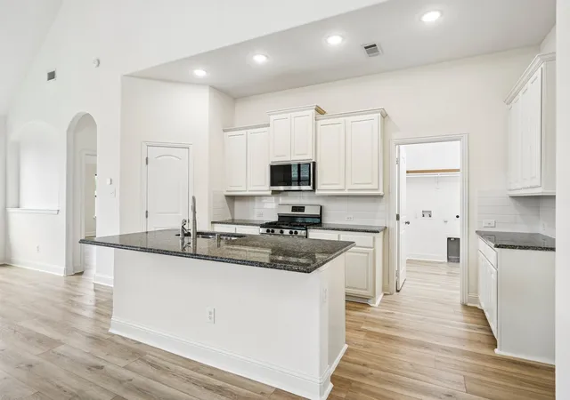 Photo 2 of Sale Pending at 871 Mccall Dr, Fate, TX 75087 | MLS# 21247624 | Listing updated on 2026-07-31