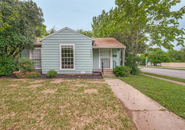 Photo 1 of Single family home for sale at 2307 Idaho Ave, Dallas, TX 75216 | MLS# 21238060 | Listing updated on 2026-09-10