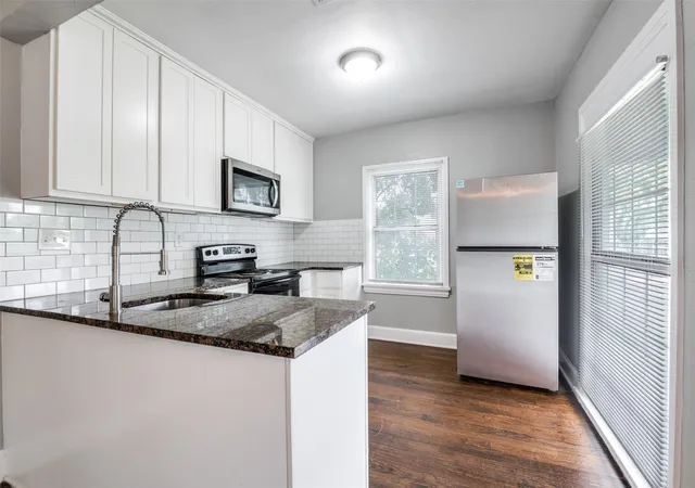 Photo 3 of Single family home for sale at 2307 Idaho Ave, Dallas, TX 75216 | MLS# 21238060 | Listing updated on 2026-09-28
