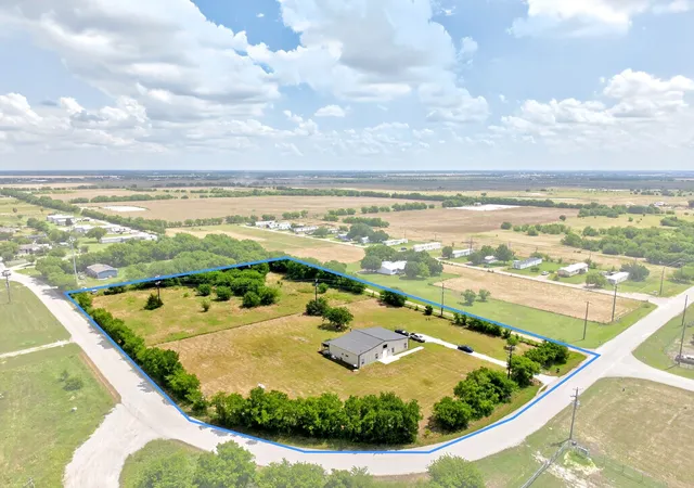 Photo 1 of Sale Pending at 11110 Old Stoney Rd, Ponder, TX 76259 | MLS# 21249068 | Listing updated on 2026-09-28