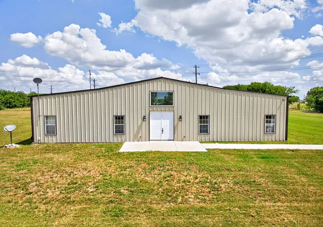 Photo 3 of Sale Pending at 11110 Old Stoney Rd, Ponder, TX 76259 | MLS# 21249068 | Listing updated on 2026-09-28