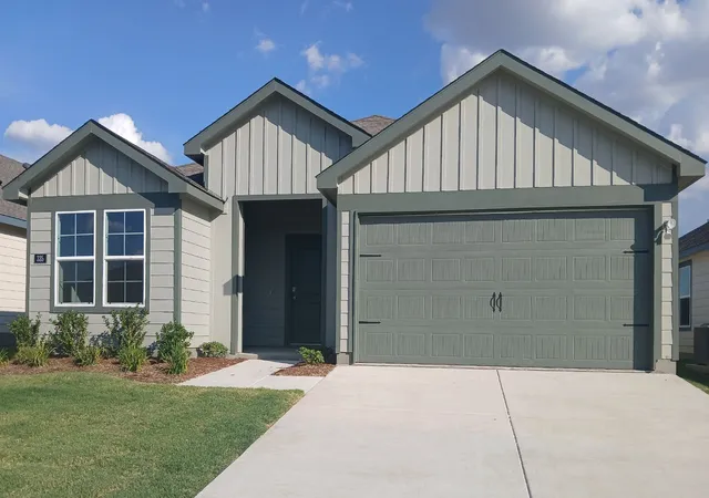 Photo 1 of Single family home for sale at 335 Whispering Pine Dr, Royse City, TX 75189 | MLS# 21250433 | Listing updated on 2026-10-02