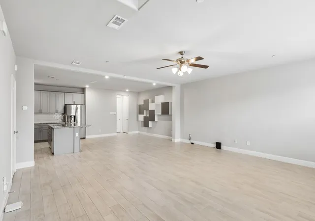 Photo 3 of Townhouse for sale at 911 Ponds Edge Ln, Euless, TX 76040 | MLS# 21236843 | Listing updated on 2026-09-09
