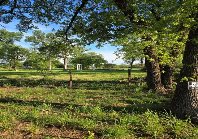 Photo 2 of Sale Pending at 106 Hcr 2103 W, Whitney, TX 76692 | MLS# 21224807 | Listing updated on 2026-08-02