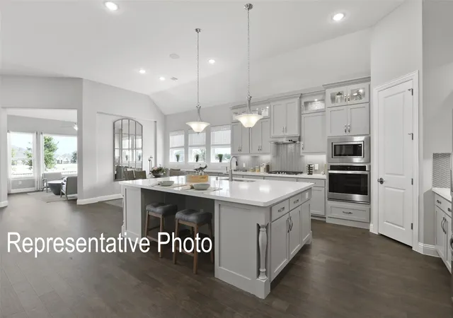 Photo 3 of Sale Pending at 4384 Laurel Trl, Midlothian, TX 76065 | MLS# 21250643 | Listing updated on 2026-07-31