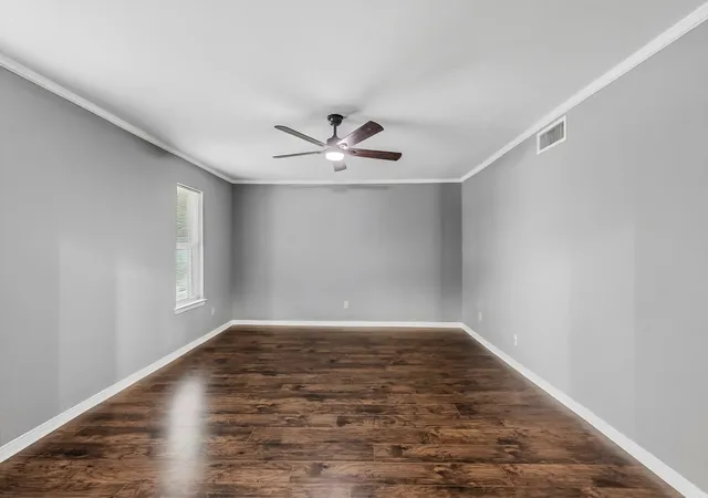 Photo 4 of Single family home for sale at 6307 Villa Fontana St, Greenville, TX 75402 | MLS# 21250773 | Listing updated on 2026-09-13