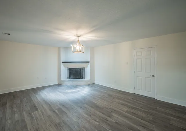 Photo 2 of Single family home for sale at 5708 Flamingo Ct, Rowlett, TX 75089 | MLS# 21250851 | Listing updated on 2026-07-31
