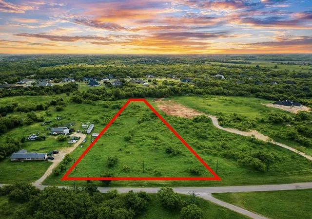 Photo 1 of Land for sale at Tbd Floyd Ct, Weatherford, TX 76087 | MLS# 21250210 | Listing updated on 2026-09-15
