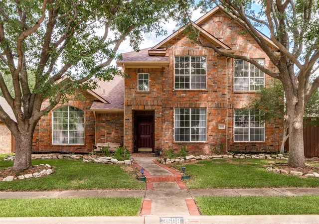Photo 2 of Sale Pending at 3608 Cottonwood Springs Dr, The Colony, TX 75056 | MLS# 21250478 | Listing updated on 2026-09-10
