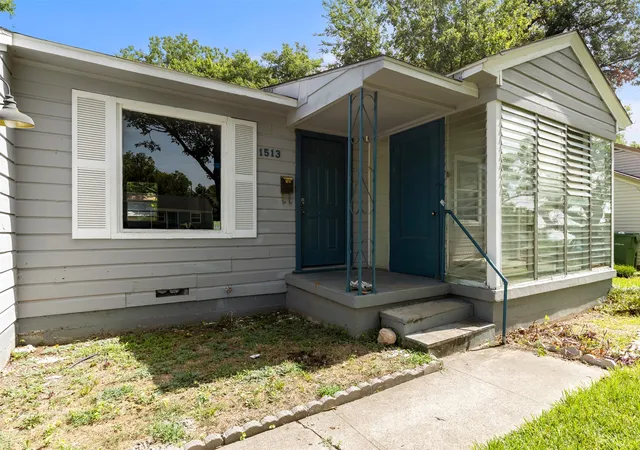 Photo 3 of Single family home for sale at 1513 Davis Blvd, Garland, TX 75042 | MLS# 21251258 | Listing updated on 2026-07-31