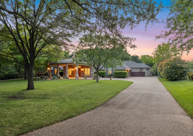 Photo 3 of Sale Pending at 8663 Elm Ct, Frisco, TX 75033 | MLS# 21251075 | Listing updated on 2026-09-08