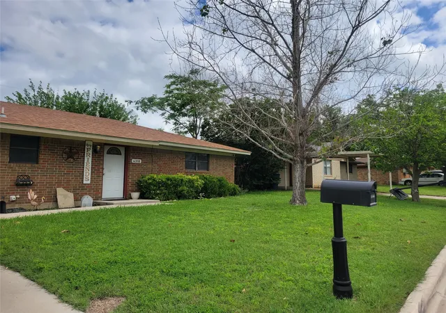 Photo 1 of Single family home for sale at 4310 Brookdale Dr, Brownwood, TX 76801 | MLS# 21251511 | Listing updated on 2026-09-15