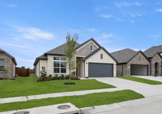 Photo 2 of Sale Pending at 7537 Lavender Ln, Ponder, TX 76259 | MLS# 21251579 | Listing updated on 2026-09-14