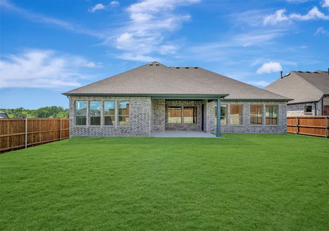 Photo 2 of Single family home for sale at 1320 Castello Dr, Rockwall, TX 75087 | MLS# 21251750 | Listing updated on 2026-09-09