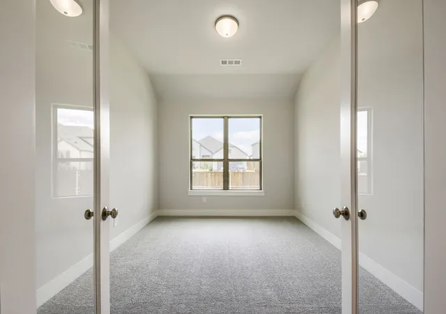 Photo 3 of Single family home for sale at 173 Buffalo Blvd, Rhome, TX 76078 | MLS# 21252089 | Listing updated on 2026-09-11