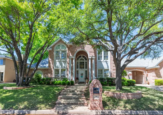 Photo 2 of Mansion for sale at 20 Saint Andrews St, Abilene, TX 79606 | MLS# 21251046 | Listing updated on 2026-07-30