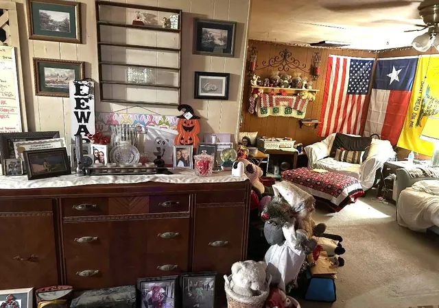 Photo 4 of Single family home for sale at 122 Erie Trl, Whitney, TX 76692 | MLS# 21252233 | Listing updated on 2026-09-14