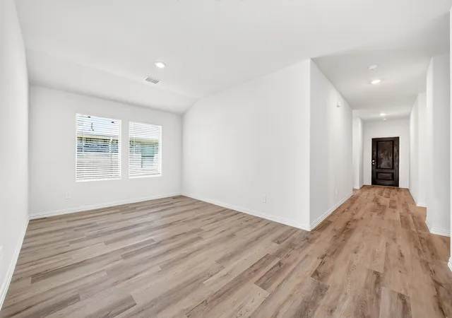 Photo 3 of Single family home for sale at 215 Teton St, Greenville, TX 75402 | MLS# 21252285 | Listing updated on 2026-09-24