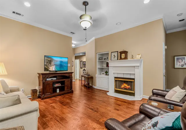 Photo 3 of Single family home for sale at 507 Azalea Dr, Forney, TX 75126 | MLS# 21134592 | Listing updated on 2026-09-14