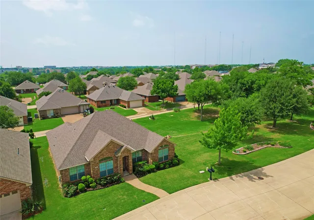 Photo 3 of Single family home for sale at 110 Crestway Dr #29, Cedar Hill, TX 75104 | MLS# 21252172 | Listing updated on 2026-09-14