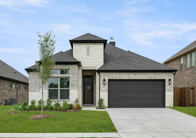 Photo 1 of Sale Pending at 2632 Steve St, Burleson, TX 76028 | MLS# 21253002 | Listing updated on 2026-10-04