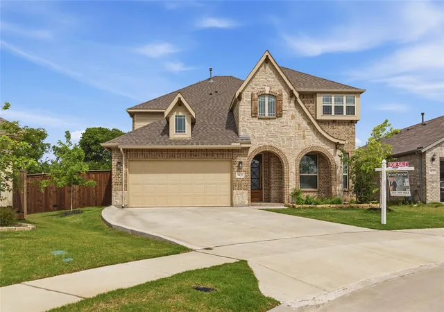 Photo 3 of Single family home for sale at 9121 Desert Flora Dr, Fort Worth, TX 76131 | MLS# 21252861 | Listing updated on 2026-09-10