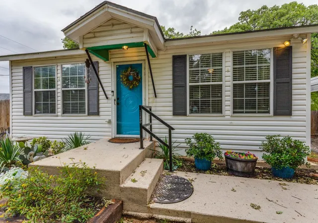 Photo 1 of Sale Pending at 12490 Deeds Ct, Azle, TX 76020 | MLS# 21253040 | Listing updated on 2026-10-05