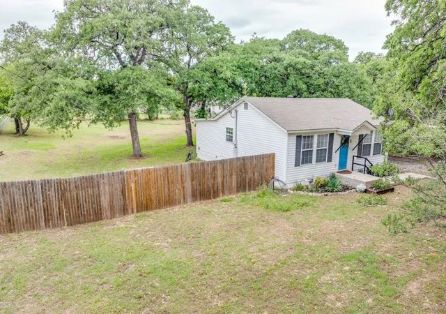 Photo 30 of Sale Pending at 12490 Deeds Ct, Azle, TX 76020 | MLS# 21253040 | Listing updated on 2026-10-05