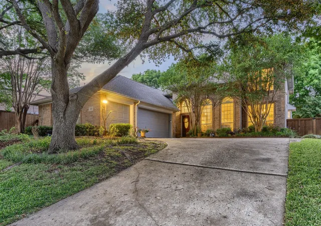 Photo 1 of Sale Pending at 4806 Ivyleaf Ln, Mc Kinney, TX 75072 | MLS# 21252202 | Listing updated on 2026-08-01