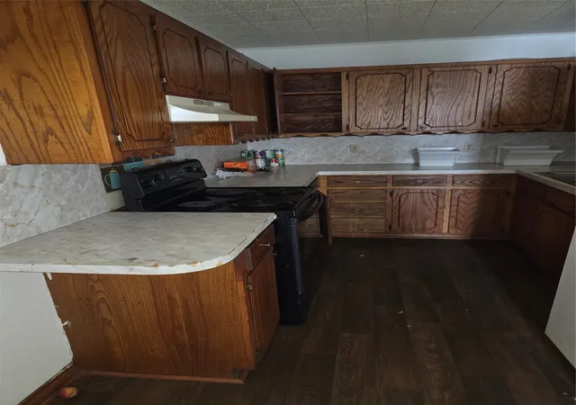 Photo 3 of Single family home for sale at 1805 Mill St, Gainesville, TX 76240 | MLS# 21253023 | Listing updated on 2026-10-02