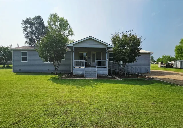 Photo 1 of Manufactured home for sale at 1655 Smith Cir, Seagoville, TX 75159 | MLS# 21253197 | Listing updated on 2026-09-10