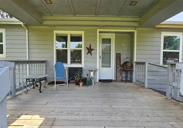 Photo 3 of Manufactured home for sale at 1655 Smith Cir, Seagoville, TX 75159 | MLS# 21253197 | Listing updated on 2026-09-10