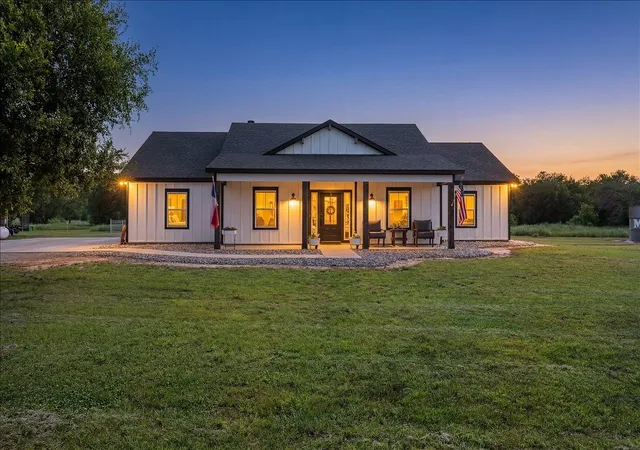 Photo 4 of Single family home for sale at 932 Fm 3137, Palo Pinto, TX 76484 | MLS# 21251434 | Listing updated on 2026-09-10
