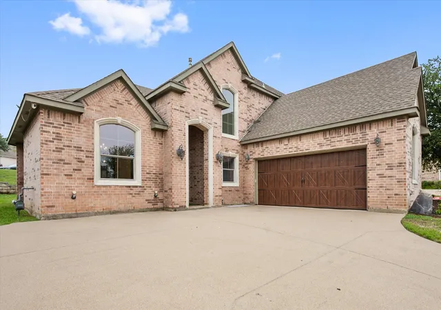 Photo 3 of Single family home for sale at 9029 Reata West Dr, Benbrook, TX 76126 | MLS# 21253419 | Listing updated on 2026-07-29