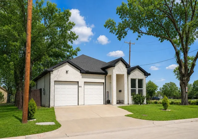 Photo 1 of Single family home for sale at 2113 Cranford Dr, Garland, TX 75041 | MLS# 21244089 | Listing updated on 2026-07-28