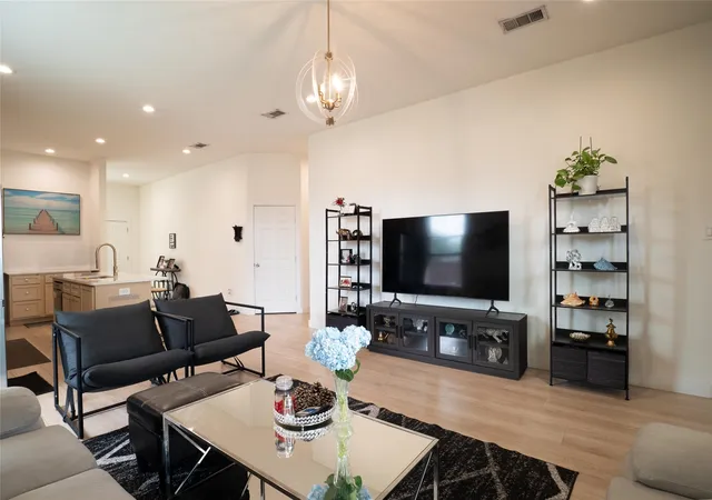 Photo 4 of Single family home for sale at 2113 Cranford Dr, Garland, TX 75041 | MLS# 21244089 | Listing updated on 2026-07-28