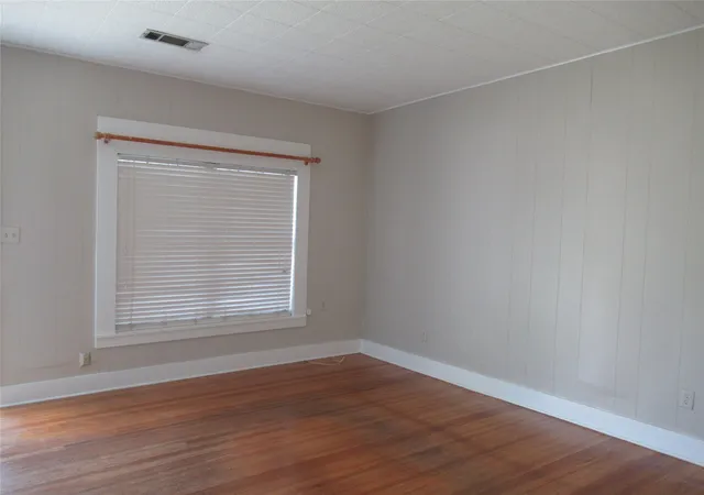 Photo 3 of Single family home for sale at 2213 Greenville St, Caddo Mills, TX 75135 | MLS# 21251783 | Listing updated on 2026-09-07