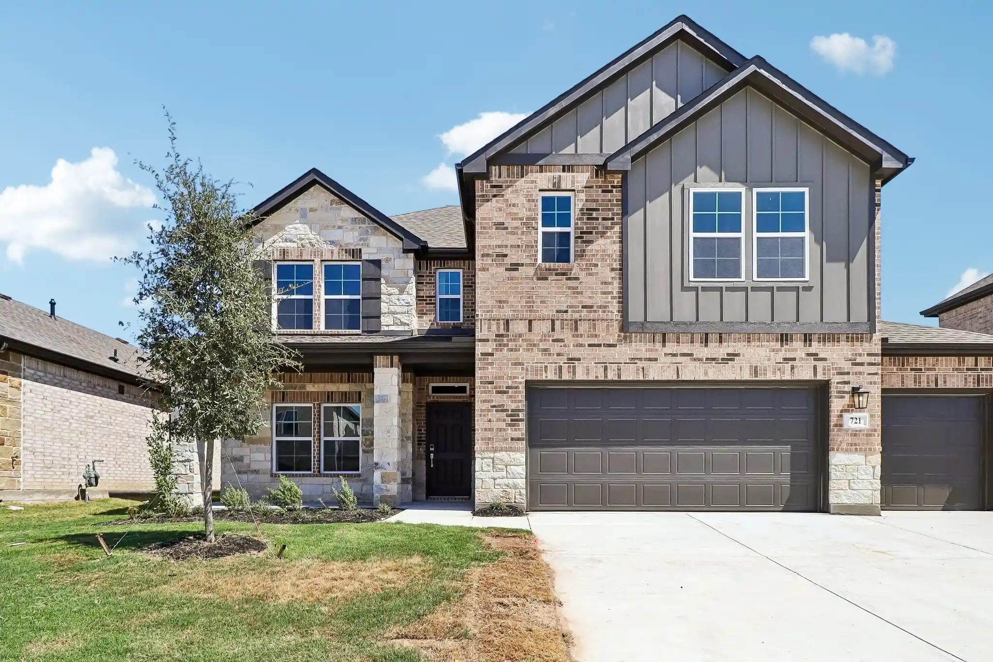 Single family home for sale at 721 Vineyard Wy, Forney, TX 75126 | MLS# 21253665