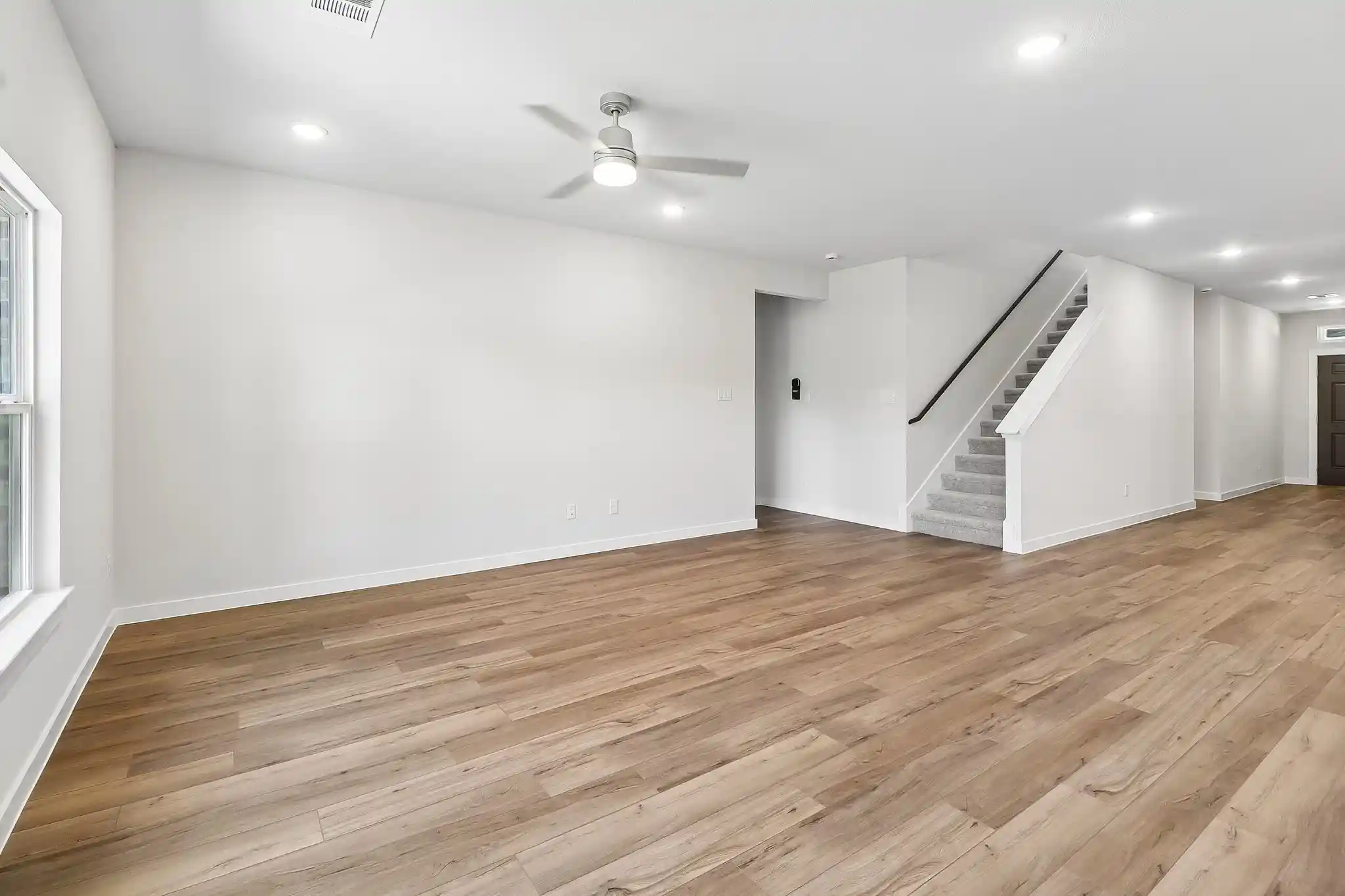 Photo 2 of Single family home for sale at 721 Vineyard Wy, Forney, TX 75126 | MLS# 21253665 | Listing updated on 2026-10-29