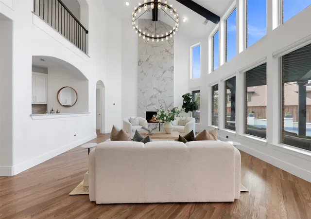 Photo 4 of Single family home for sale at 2117 Hidalgo Ln, Frisco, TX 75034 | MLS# 21253694 | Listing updated on 2026-10-04