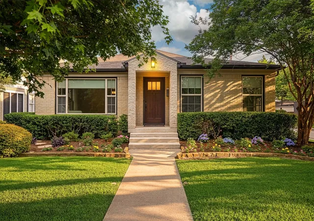 Photo 1 of Sale Pending at 5947 Mercedes Ave, Dallas, TX 75206 | MLS# 21253827 | Listing updated on 2026-09-12