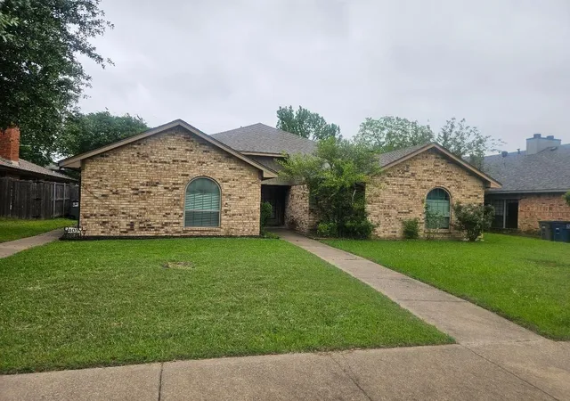Photo 1 of Sale Pending at 405/407 S 4th St, Wylie, TX 75098 | MLS# 21252651 | Listing updated on 2026-07-31