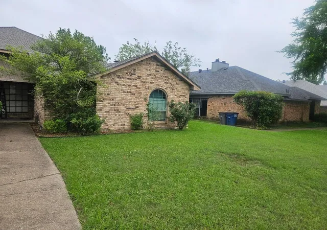 Photo 3 of Sale Pending at 405/407 S 4th St, Wylie, TX 75098 | MLS# 21252651 | Listing updated on 2026-07-31