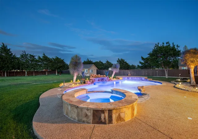 Photo 1 of Single family home for sale at 3231 Baylor Blvd, Midlothian, TX 76065 | MLS# 21252938 | Listing updated on 2026-10-05